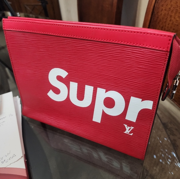 Suprime lv clutch - Picture 2 of 8